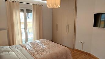 Wonderful Apartment in Acropolis
