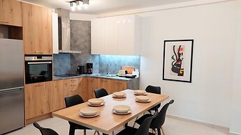 Wonderful Apartment in Acropolis