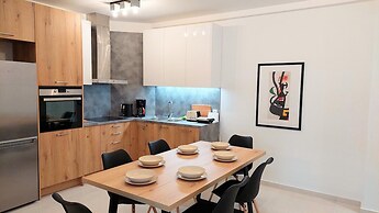 Wonderful Apartment in Acropolis