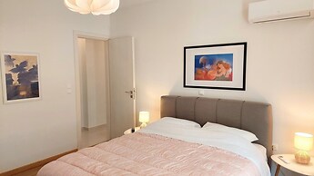 Wonderful Apartment in Acropolis
