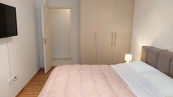 Wonderful Apartment in Acropolis