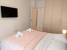 Wonderful Apartment in Acropolis