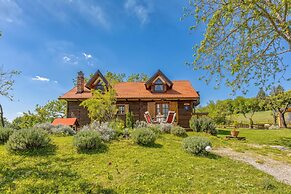 Rural House With Wellness