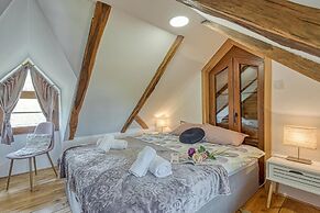Rural House With Wellness