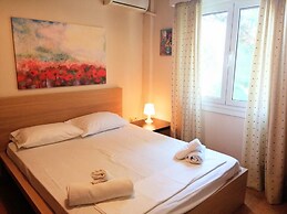 Elegant Apartment in Acropolis With Roof Garden