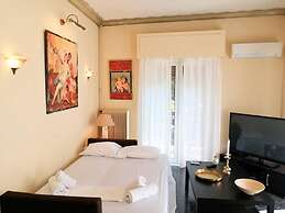 Elegant Apartment in Acropolis With Roof Garden