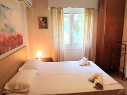 Elegant Apartment in Acropolis With Roof Garden