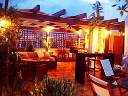 Elegant Apartment in Acropolis With Roof Garden