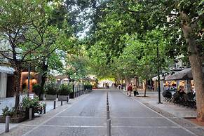Acropolis Museum Family Apartment