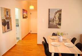 Acropolis Museum Grand Apartment