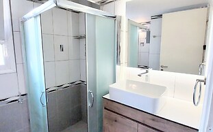 Acropolis Museum Grand Apartment