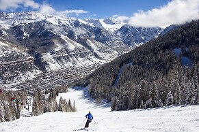 Back Door Ski In/out Fireplace, Hot Tub, Huge Views Alpine Luxury At C