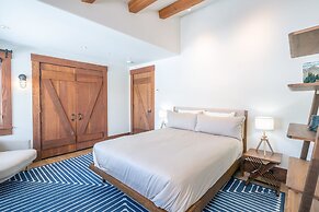 Back Door Ski In/out Fireplace, Hot Tub, Huge Views Alpine Luxury At C