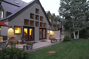 Giant Riverfront Deck W Grill, Tons Of Space @ Viking Lodge 100ab 4 Be