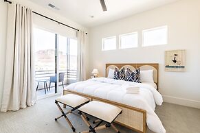 Villa #27 At Bloomington Country Club 4 Bedroom Townhouse by RedAwning