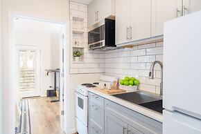 Cloud Nine! Near Chair 7, Top Floor On River + Hot Tub 1 Bedroom Condo