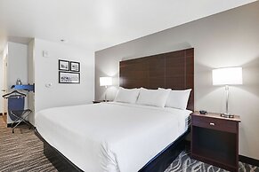 Cobblestone Hotel & Suites - Central Wisconsin Airport