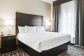 Cobblestone Hotel & Suites - Central Wisconsin Airport