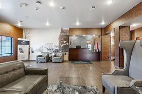 Cobblestone Hotel & Suites - Central Wisconsin Airport