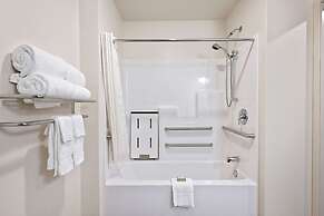 Cobblestone Hotel & Suites - Central Wisconsin Airport