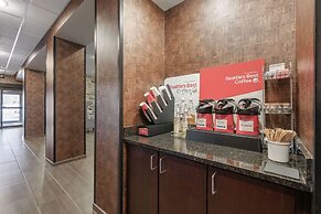 Cobblestone Hotel & Suites - Central Wisconsin Airport