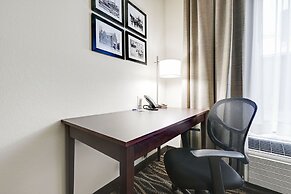 Cobblestone Hotel & Suites - Central Wisconsin Airport
