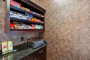 Cobblestone Hotel & Suites - Central Wisconsin Airport