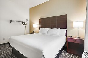 Cobblestone Hotel & Suites - Central Wisconsin Airport