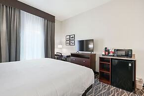 Cobblestone Hotel & Suites - Central Wisconsin Airport