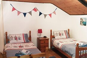 Beautiful 6-bed Dog Friendly Cottage in Heacham