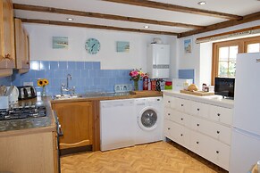 Beautiful 6-bed Dog Friendly Cottage in Heacham