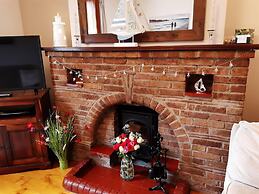 Beautiful 6-bed Dog Friendly Cottage in Heacham