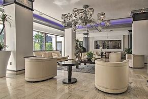 Ft Lauderdale Oceanfront Resort Condo W/ Views! 1 Bedroom Apts by RedA