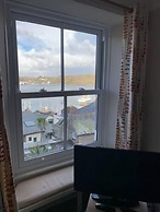 Newly Refurbished 7-bed Cottage in Polruan, Fowey