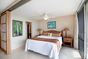 Mana Kai Maui Resort, #812a 1 Bedroom Condo by RedAwning