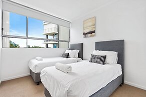 Harbour Quays Apartments