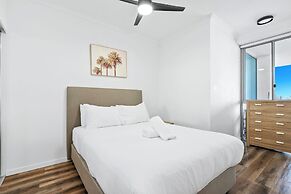 Harbour Quays Apartments