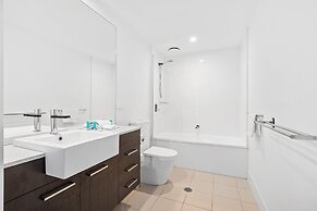 Harbour Quays Apartments