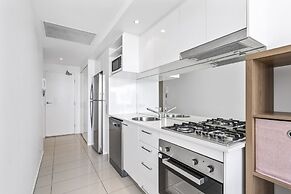 Harbour Quays Apartments