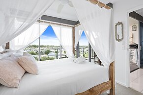 Harbour Quays Apartments