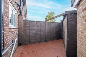 Apartment King House Hayes