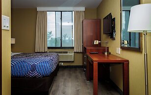 Sky Hotel Flushing/LaGuardia Airport