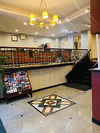 Sky Hotel Flushing/LaGuardia Airport