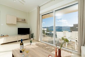 Blanco Apartment by A&D Properties