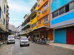 OYO 92195 Pelangi House 789 Syariah