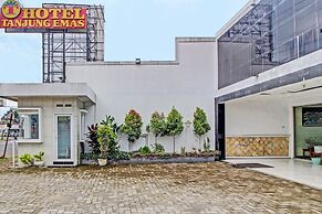 Collection O 92242 Hotel Tanjung Emas