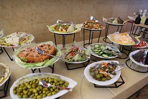 O Beach Hotel & Resort