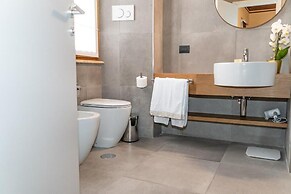 Castel Sant Angelo Luxury Rooms & Tour