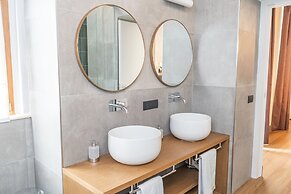 Castel Sant Angelo Luxury Rooms & Tour