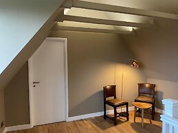 Unique 5BD Farm House Perfect for Relaxing